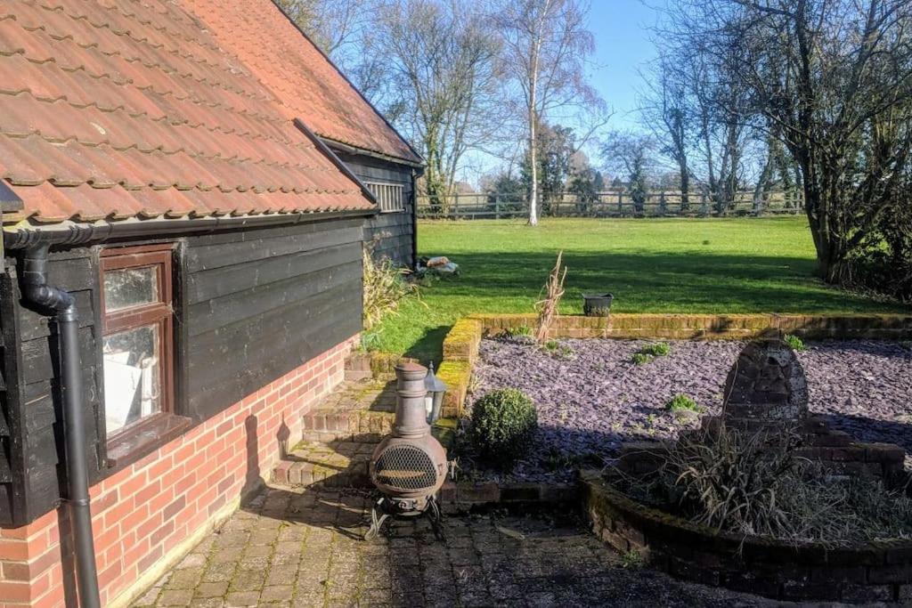 Stunning Barn Conversion Ideal For Large Families Bildeston Exterior foto